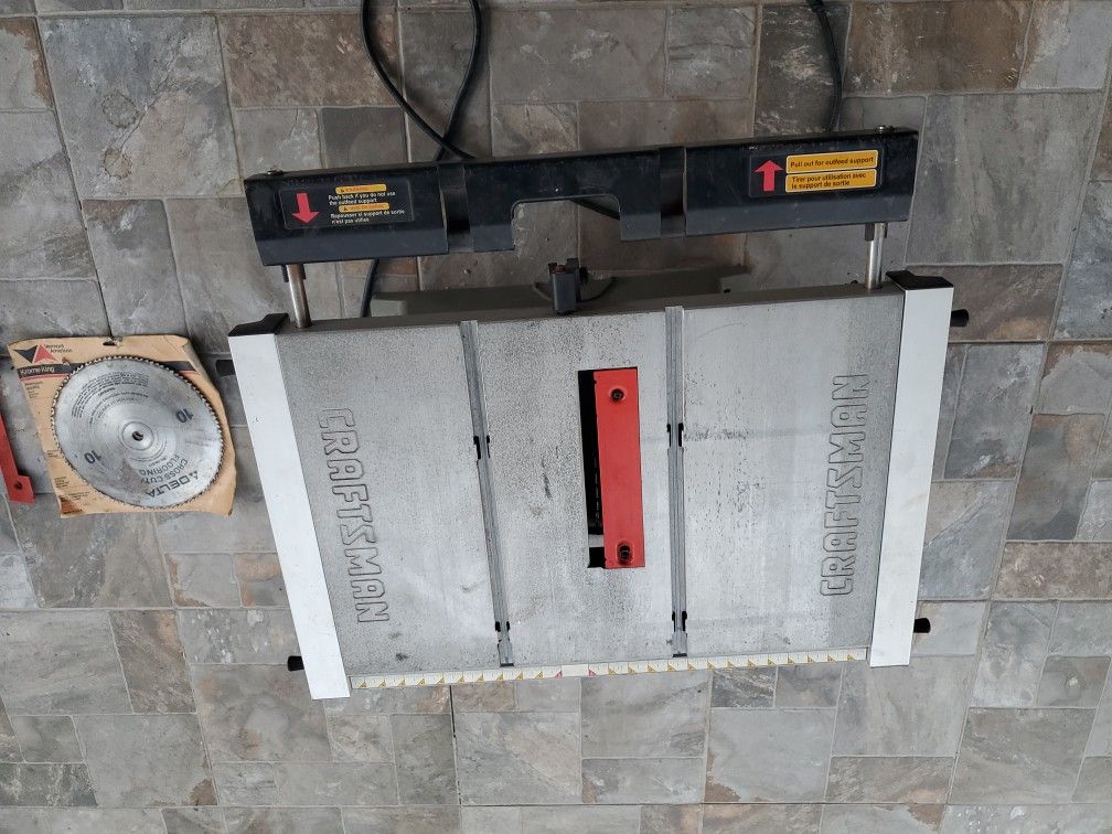 Craftsman Table Saw With Stand (OBO)