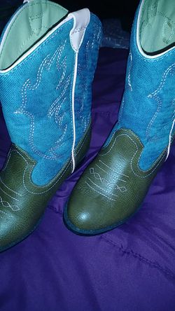 Girl cowboy boots