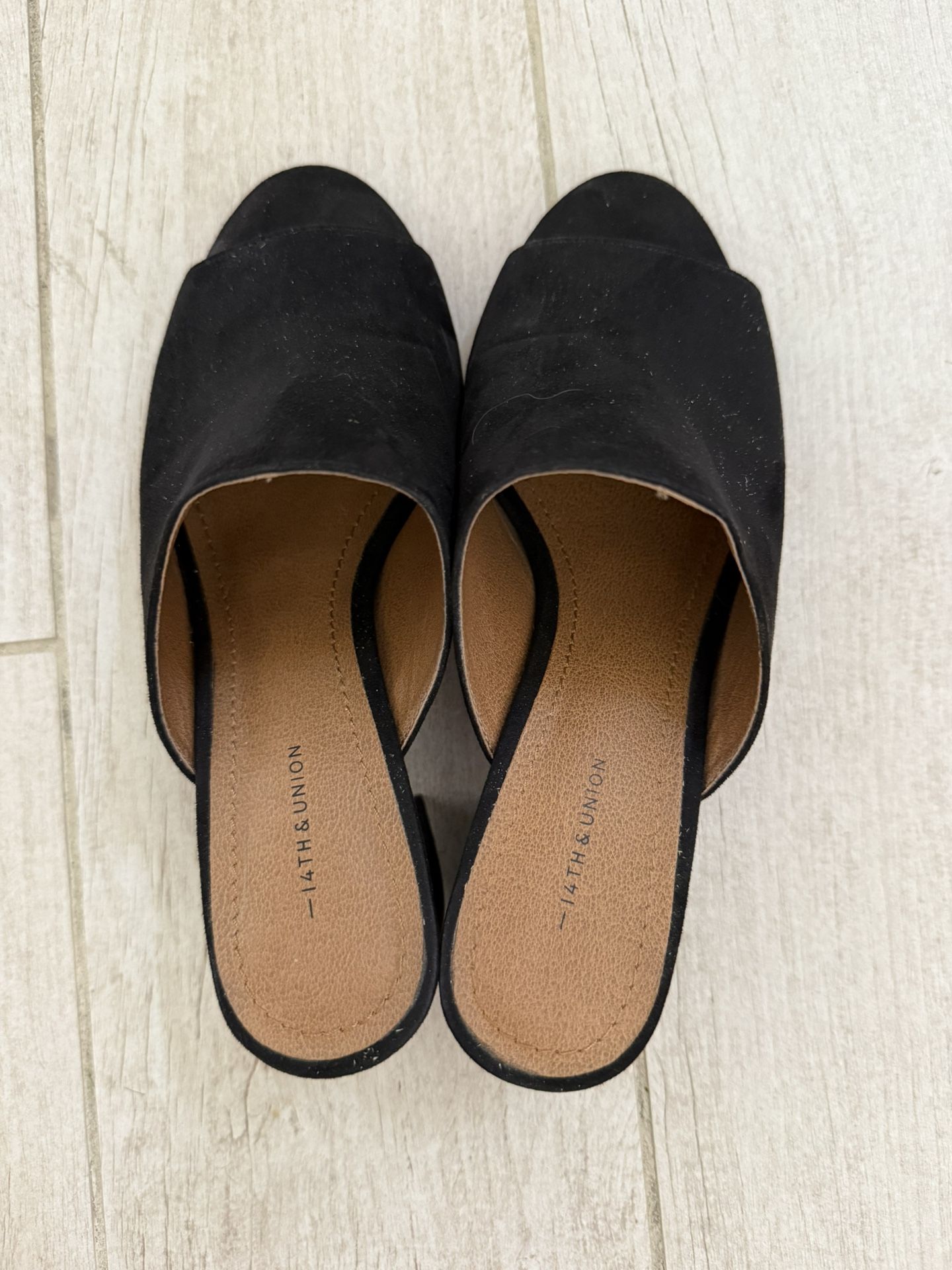 Black Mules/Heels - Size 6