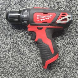 Milwaukee Compact Drill