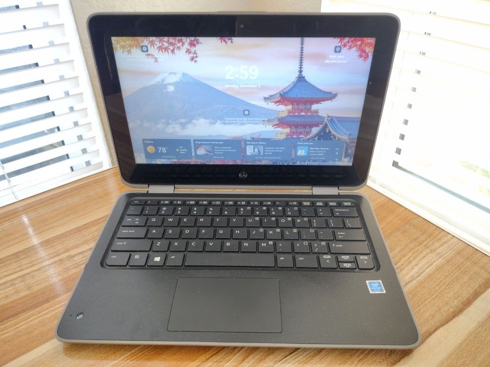 Touchscreen Hp Laptop**Like New