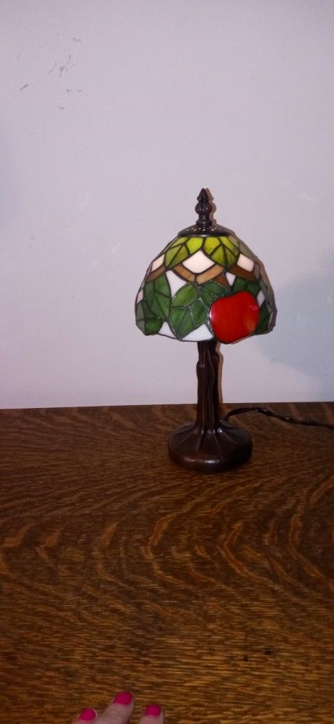 Vintage Tiffany Style Stained Glass Desk Lamp