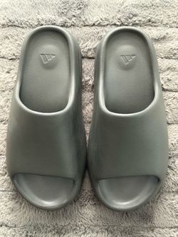 Yezzy slides