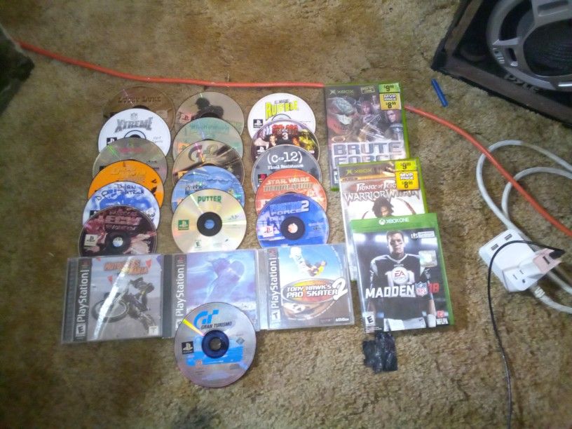 Play Station 1 And X Box Games