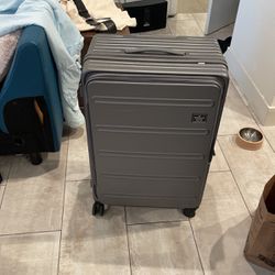 Big Suitcase 