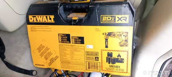 Dewalt dch263r2 20V MAX* 1-1/8" SDS Plus D-Handle Rotary Hammer Kit
