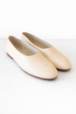 Vince Maxwell Glove Leather Ballet Flats Cream Minimalist Slip On Size 6