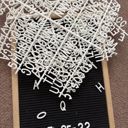 Felt letter board
