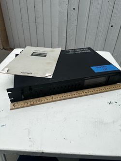 Vintage Nikko Gamma V Synthesized FM Stereo Tuner Japan Hi-Fi w/ Manual Powers On