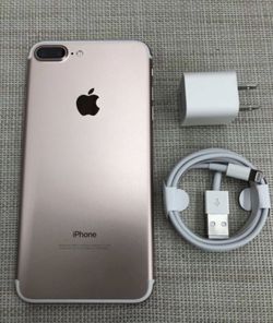 iPhone 7 Plus unlocked excellent condition! $275