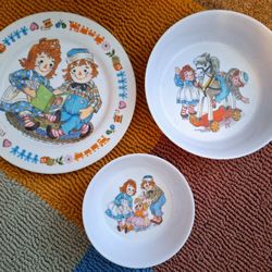 Vintage Raggedy Ann & Andy Oneida Delux Dish Set