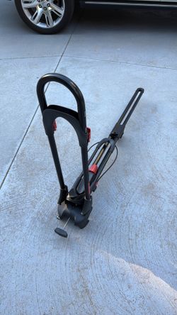 Yakima FrontLoader Roof-Mount Bike Racks (2 Available) – Like New – Includes Locks & Keys