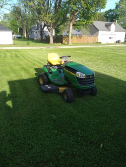 John deere riding mower read the ad