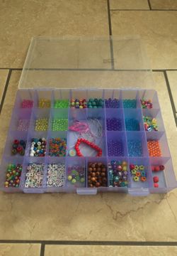 Bracelet maker