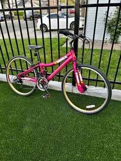 DIAMONDBACK CLARITY YOUTH HYBRID BIKE 24” Wheels