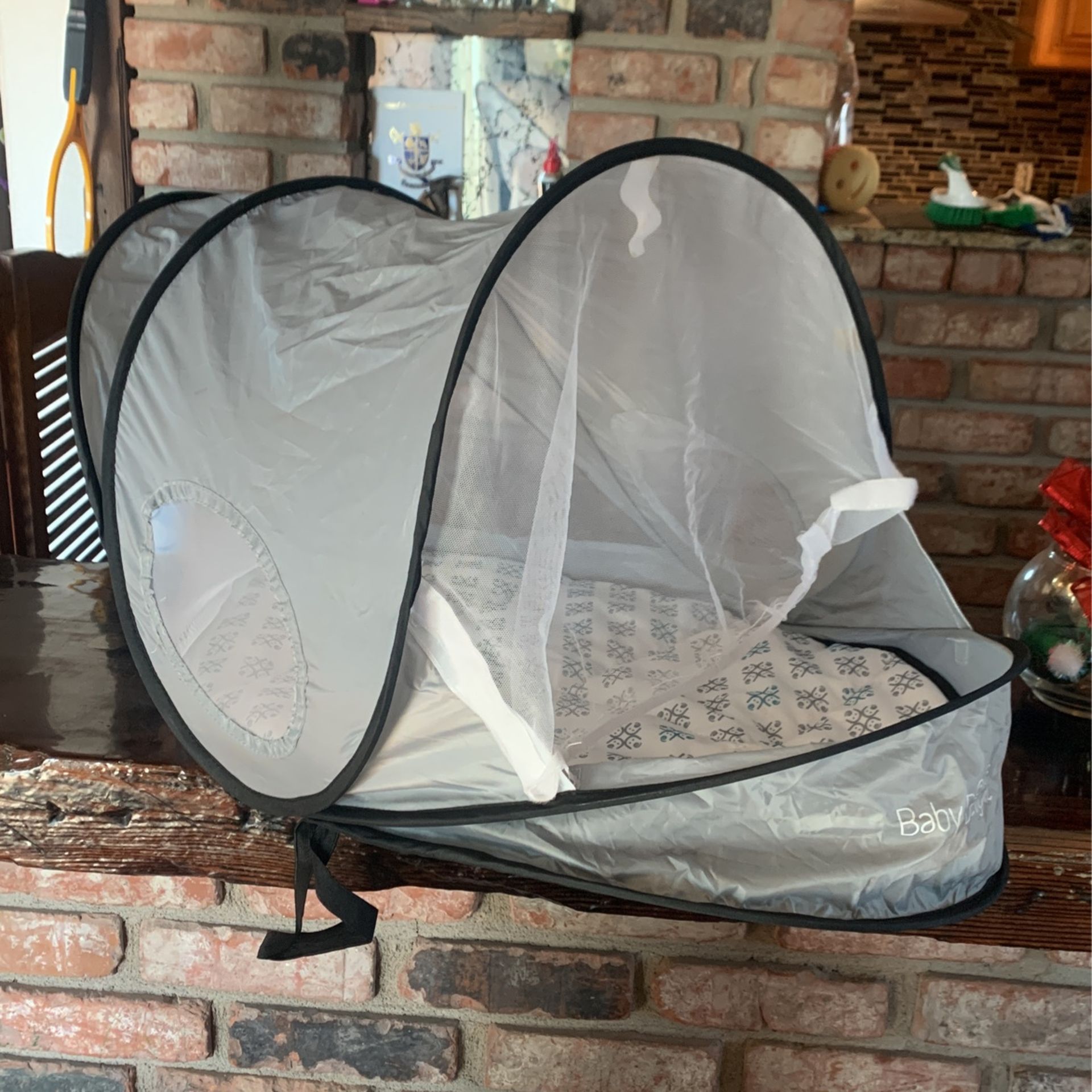Baby Tent