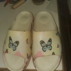 Butterfly Print Slide Sandles