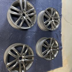 Rims - 19” Stock VW Touareg 2015