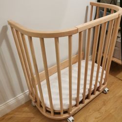 Baby Bay Bedside Crib