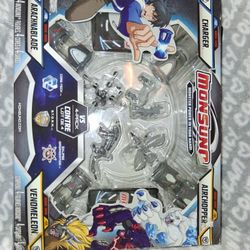Monsuno Combat 4 Pack Charger,airchopper,arachnablade,venomeleon, Asking 40$