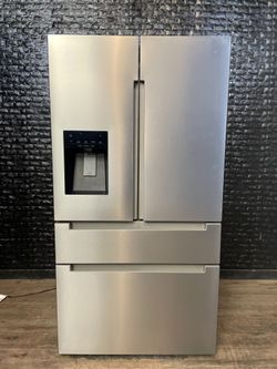MORA REFRIGERATOR w/WARRANTY! R2707A
