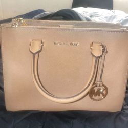Michael Kors Purse  (medium Sized) Beige 