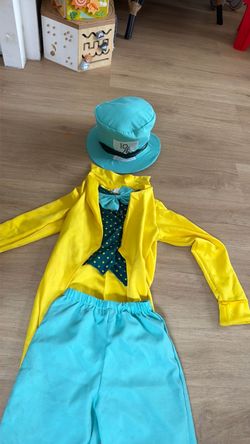Mad hatter boys large