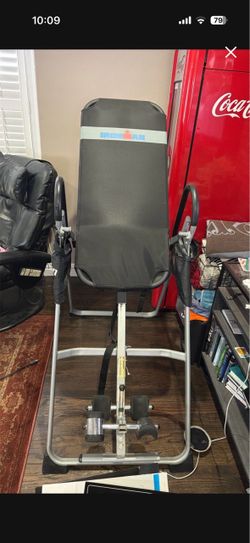 Inversion table