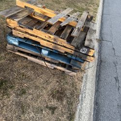 Free Pallets Of