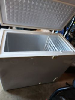 GE 7.0 cubic inch garage freezer
