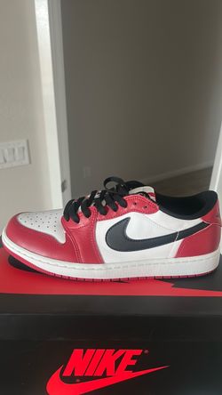 Nike Jordan 1 Chicago