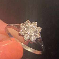 Cubic zirconia silver ring