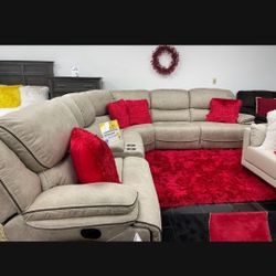 *June Sale Event!!!*---Trendy Alejandra Mocha Microfiber Reclining Sectional Sofa---Delivery And Financing Available🫡