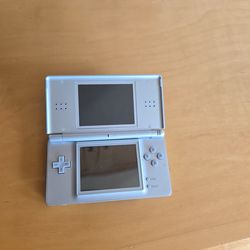 Nintendo DS Lite
