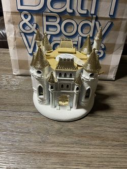 Bath & Body Works Disney Princess Light Up Castle 3-Wick Candle Holder NEW