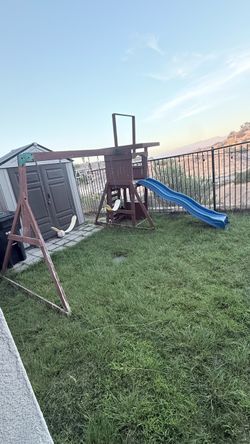 Swing set