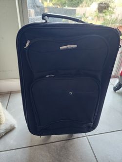 Black Luggage 