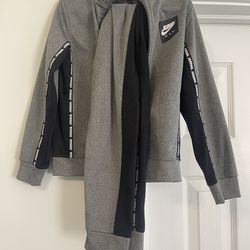 Nike Air Jordan Tracksuit (Kids 4T)