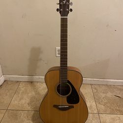 Yamaha Acoustic Guitar