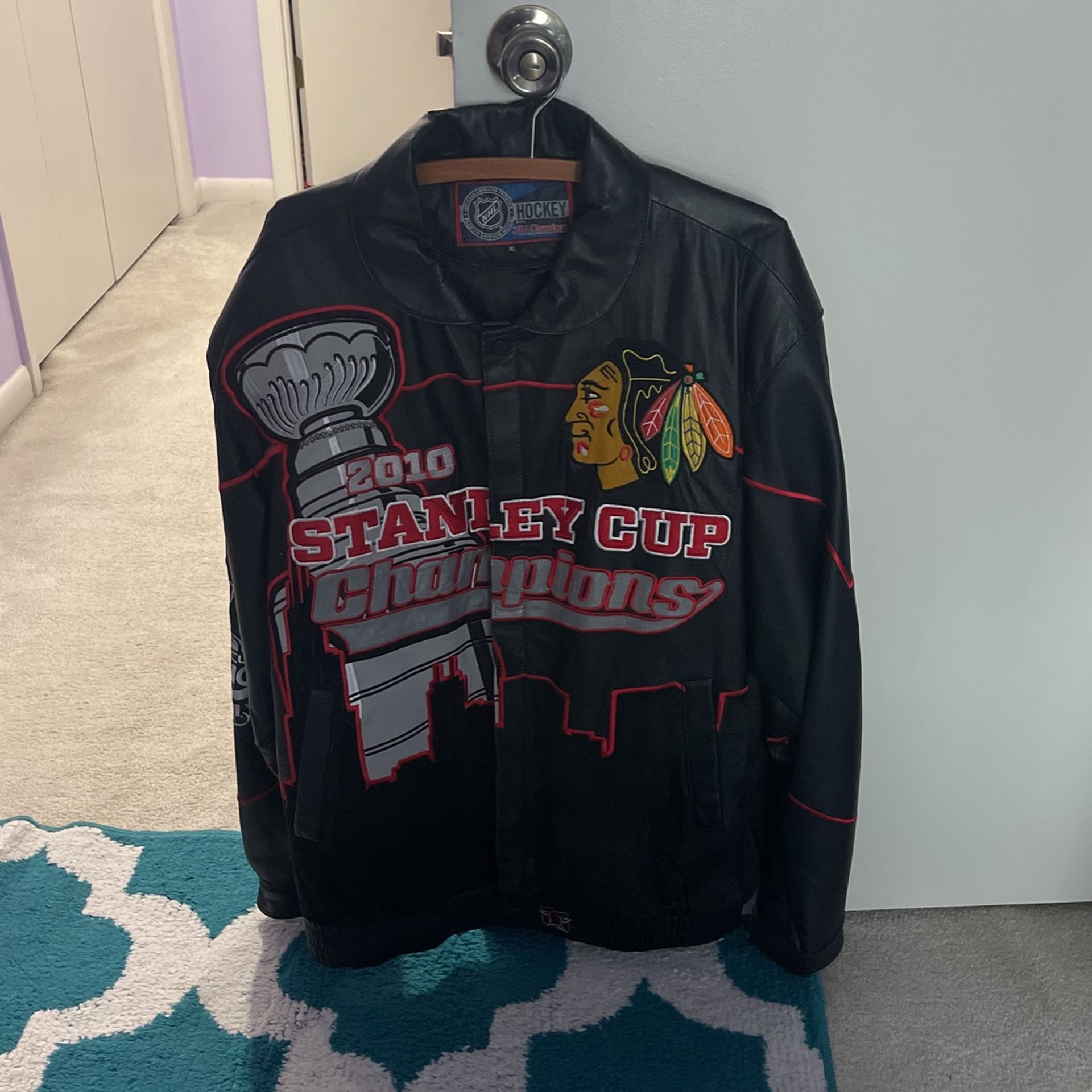 Chicago Black Hawk 2010 Stanley Cup Excellent Condition Size Xl $300