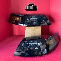 FORD  Mustang 1999. 2004 headlights.