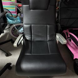Gaming Chair In Good Condition - Need Gone!