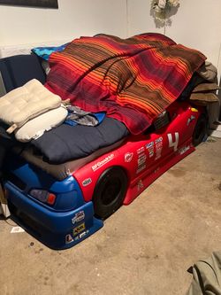 Step 2 Race Car Bed Toddler-twin