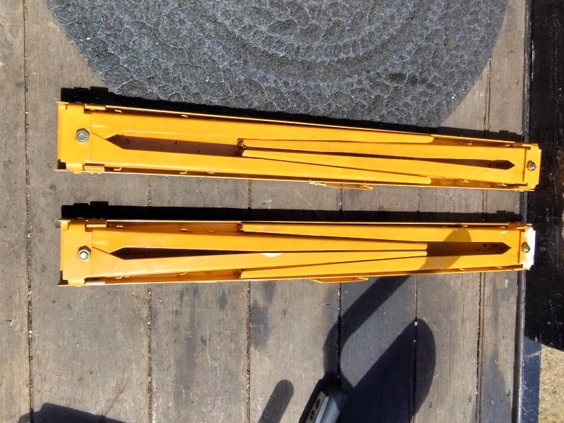 Pro Adjustable Sawhorse.