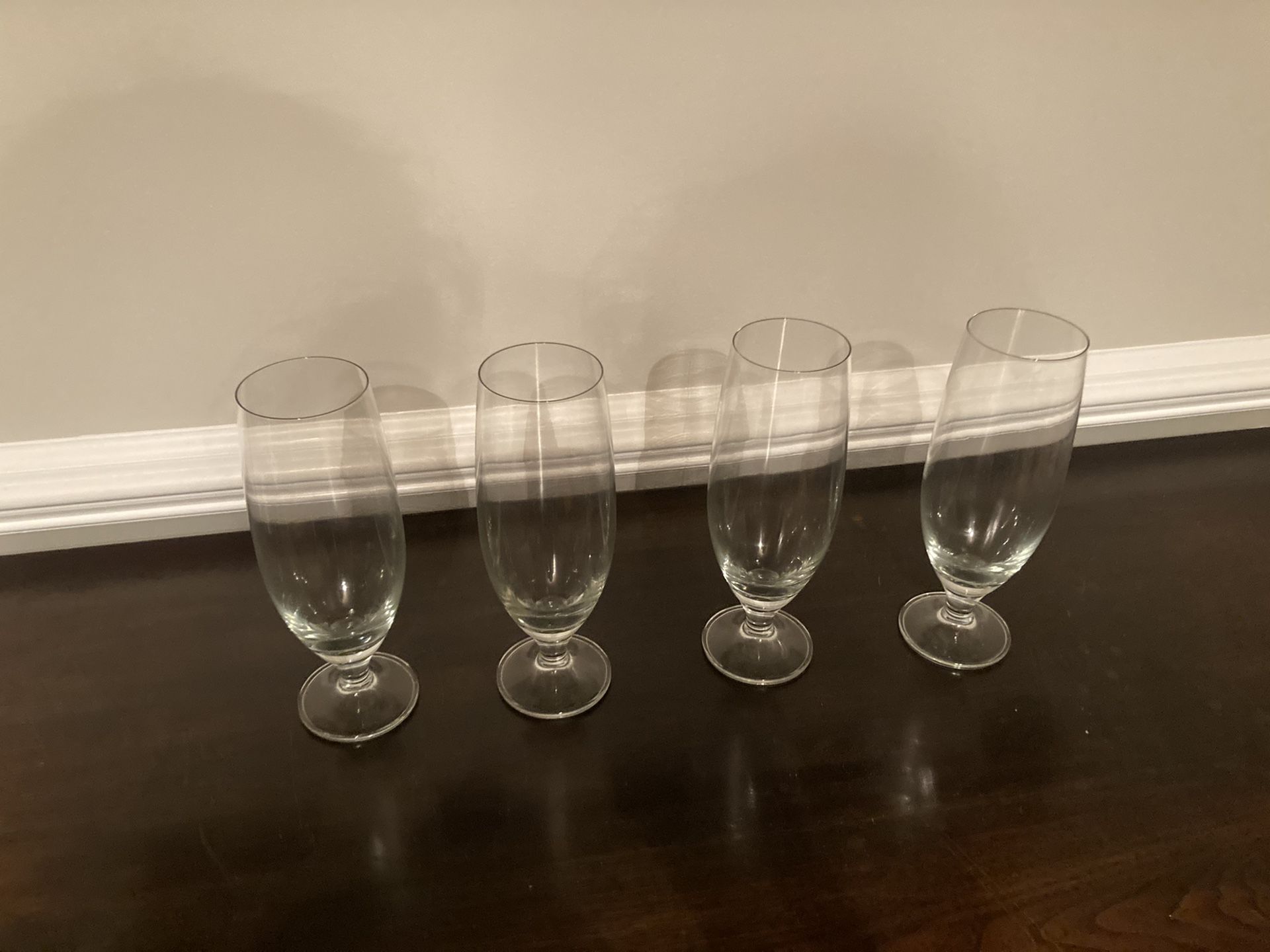 Set of 4 Pilsner Glasses