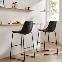 Kitchen Bar stools With Metal Legs like New 