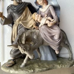 Classic Treasures Porcelain Escape To Egypt Mary Joseph Baby Jesus 11"