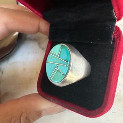 Vintage 925 Sterling Silver Native Am. Genuine Navajo turquoise Ring , size 10.75 , marked STERLING , beautiful!!