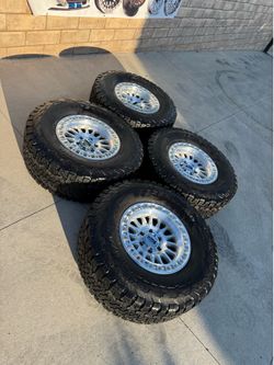 New KMC rims 17x8.5  6 lugs 6x139.7