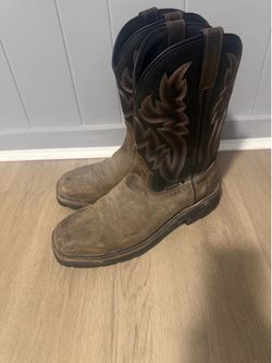 Size 9 men’s wolverine steel toe boots